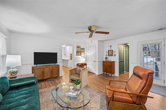 Building Photo - 14605 Cogburn Rd
