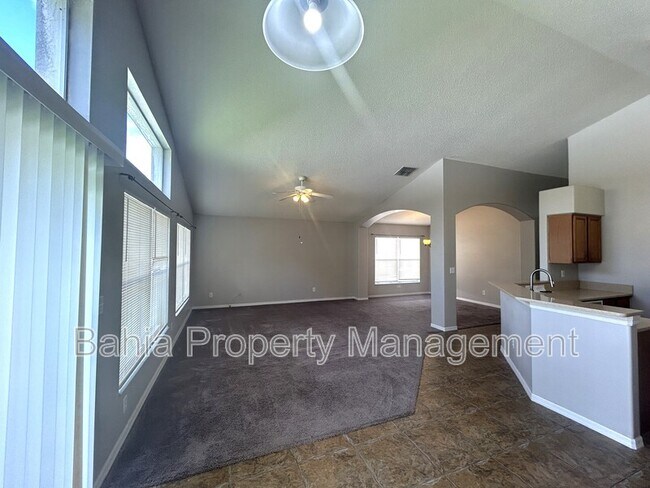 Building Photo - 1309 Horsemint Ln