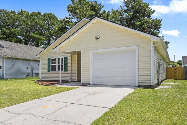 Building Photo - Affordable in the Heart of Jacksonville