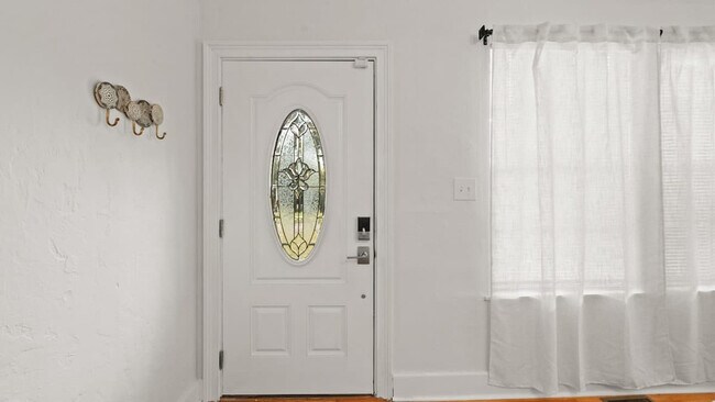 Building Photo - 307 W Haya St