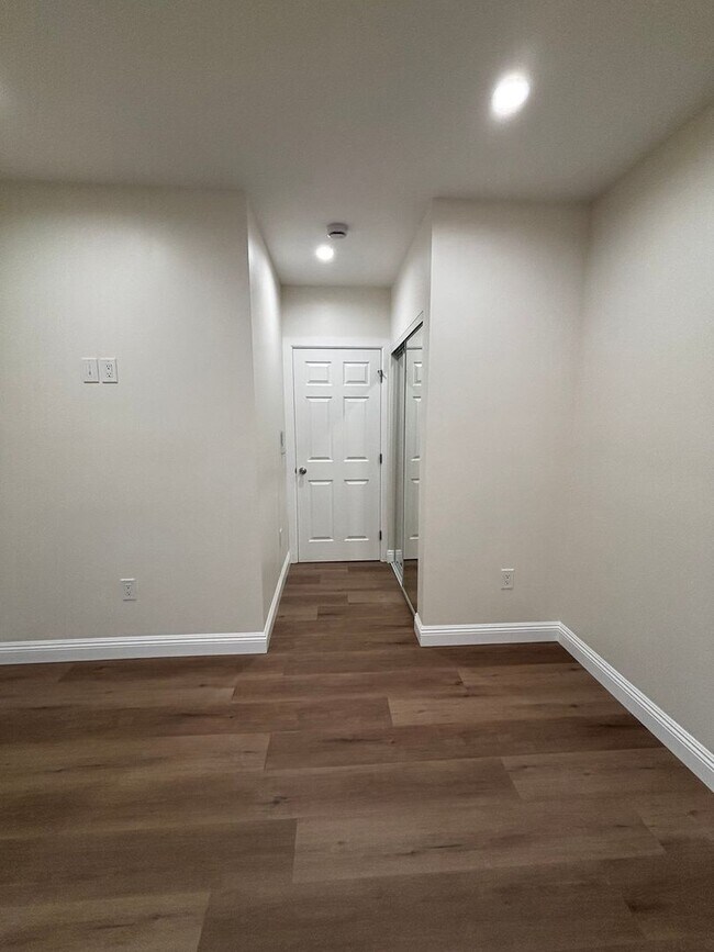 Building Photo - Brand-New Luxury 1BR ADU | Quartz Kitchen | Stainless Appliances | Never Lived In