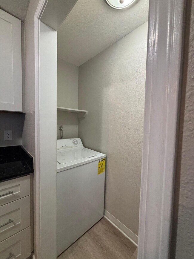 Building Photo - *1626 S G St #4, Tacoma, WA*
