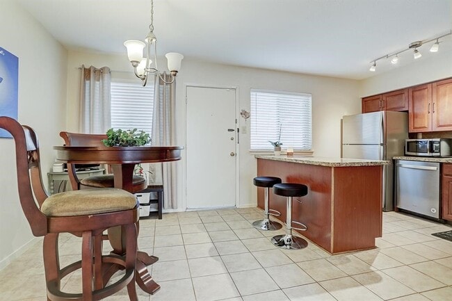 Building Photo - 4040 San Felipe St