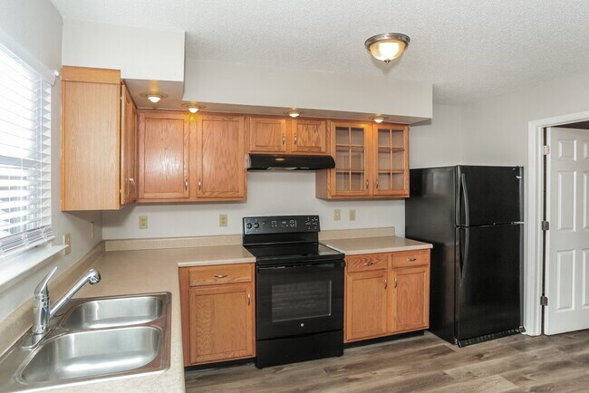 Building Photo - 1829 Blue Pine Ln