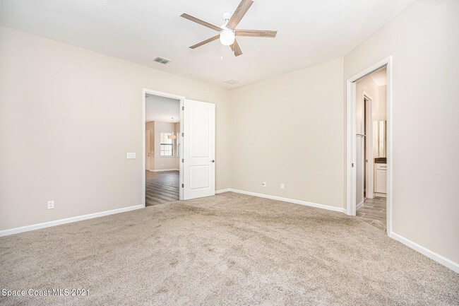 Building Photo - 706 Lanai Cir