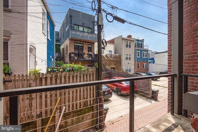 Building Photo - 424 Q St NW