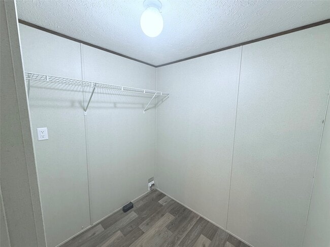 Building Photo - 7648 TX-75