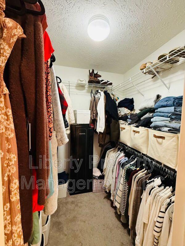 Building Photo - 132 Windsor Ln