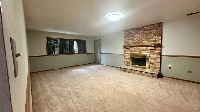 Building Photo - 15720 S 88th Ave