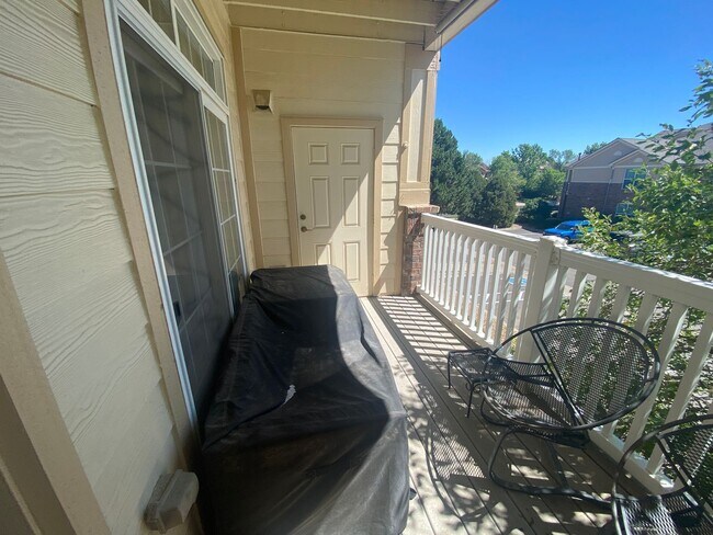 Building Photo - 5745 N Genoa Way