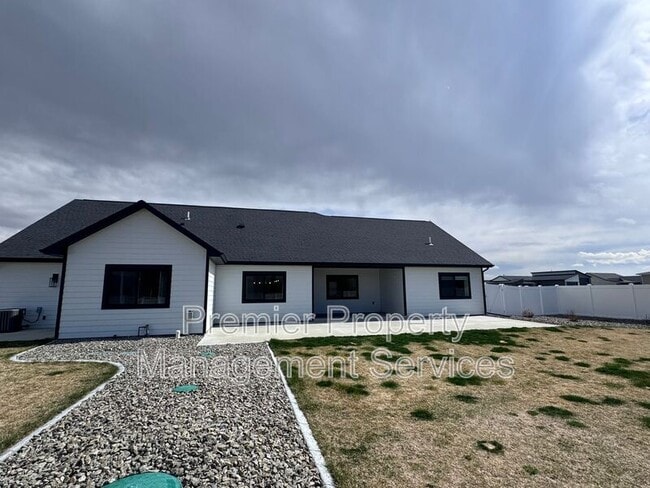 Building Photo - 2522 Hunter Hall St