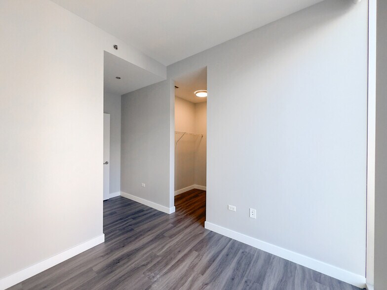 Building Photo - 4334 N Hazel St
