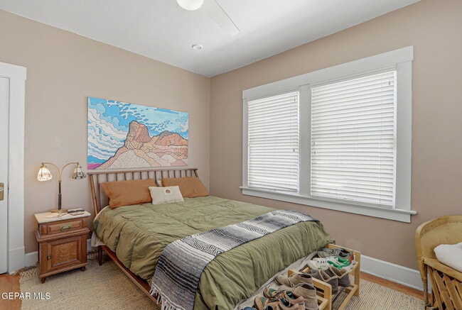 Building Photo - 3703 Cambridge Ave