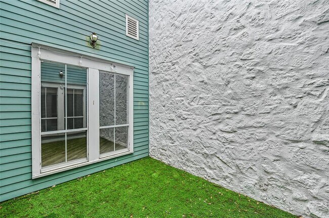 Building Photo - 415 Towne Park Trail