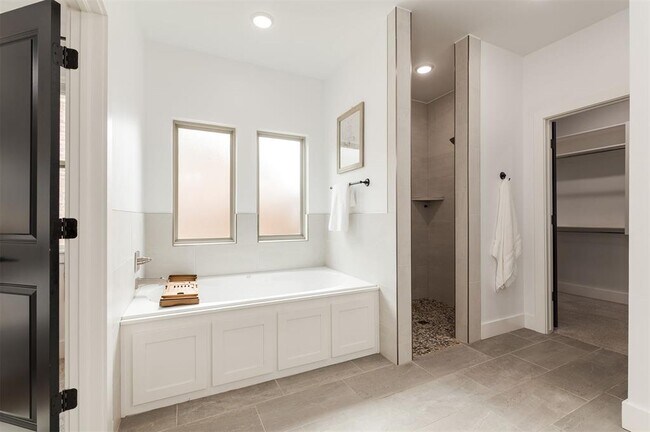 Building Photo - 3217 Pinnacle Peak Dr