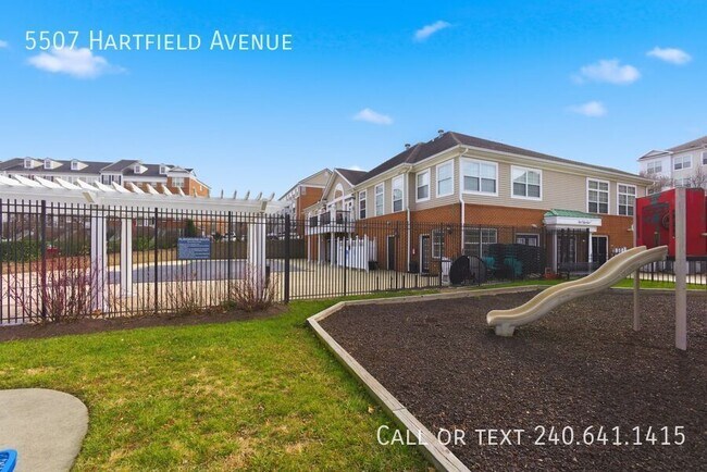 Building Photo - 5507 Hartfield Ave