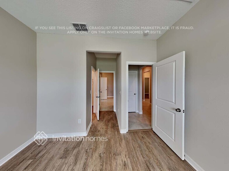 Building Photo - 9647 Flourish Dr.