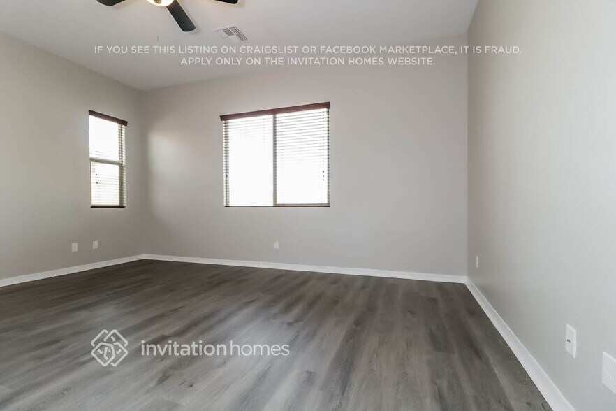 Building Photo - 15814 W Fillmore St