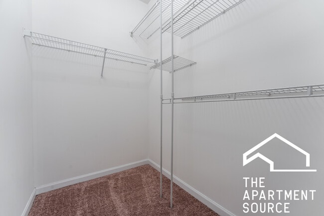 Building Photo - 1464 S Michigan Ave