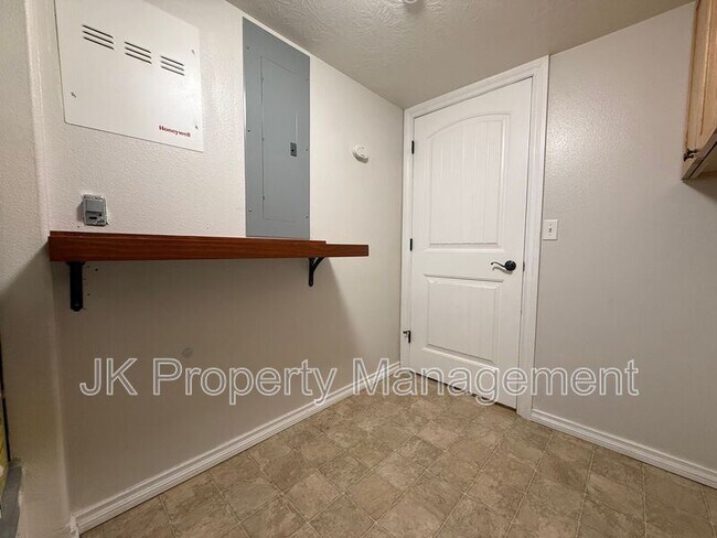 Building Photo - 716 49th St N