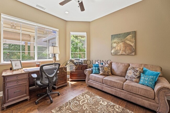 Building Photo - Executive Gated Serrano Golf-Course Home with Views of the 16th Hole!