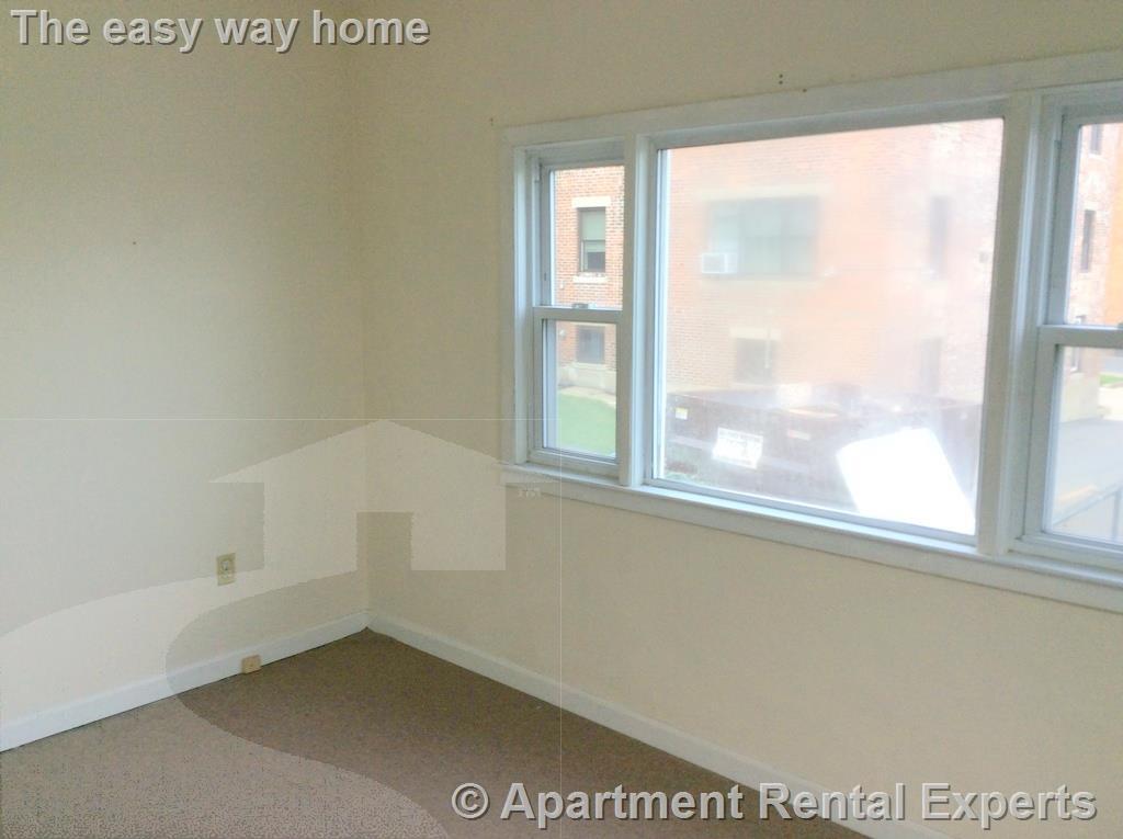 Building Photo - 16 Braemore Rd