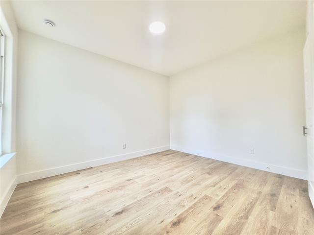 Building Photo - 3801 Carpenter Ave