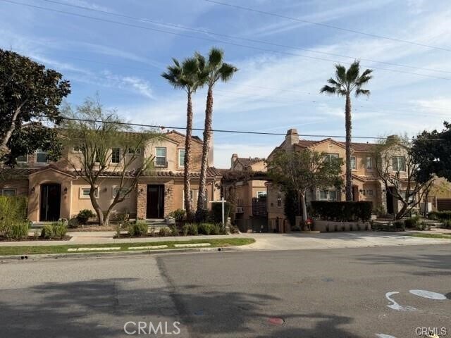 Building Photo - 788 S Stoneman Ave