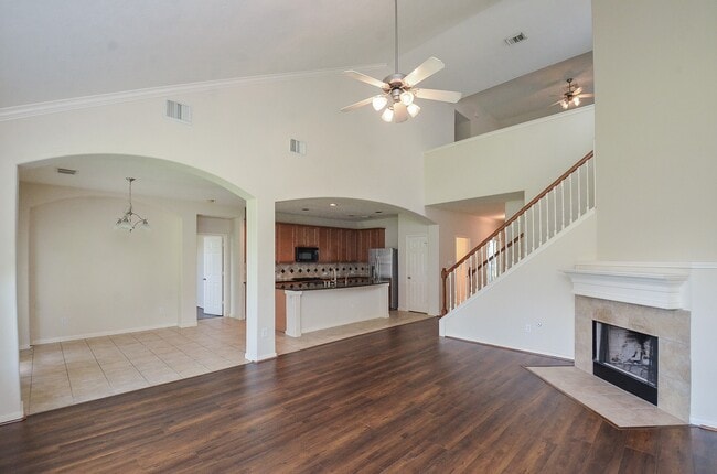 Building Photo - 5218 Lacey Oak Meadow Dr