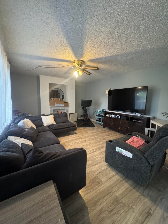 Building Photo - 1544 Forest Lakes Cir