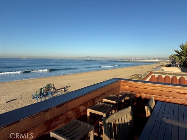 Building Photo - 87 Surfside Ave.