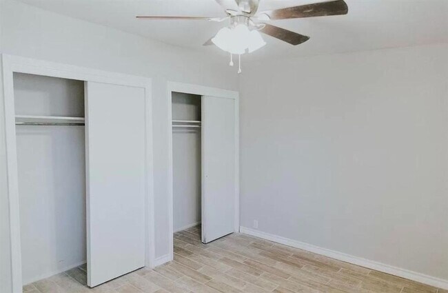 Building Photo - Charming 3/2/1 Home on a Quiet Cul-de-Sac