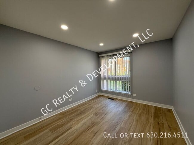 Building Photo - 1227 Ranchview Ct