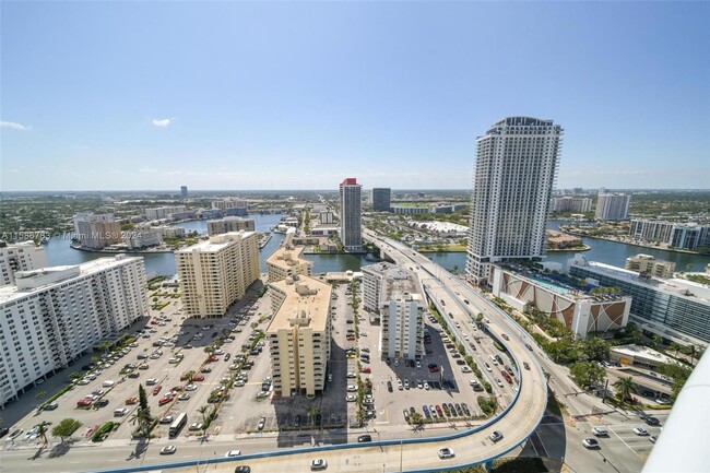 Building Photo - 1800 S Ocean Dr