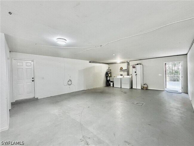 Building Photo - 27655 Tennessee St