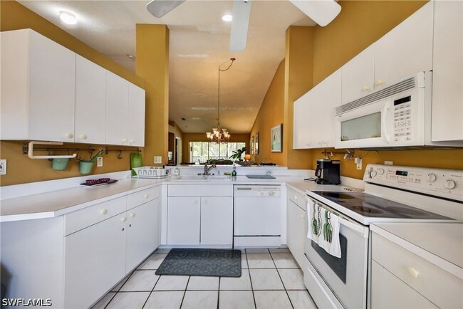 Building Photo - 705 Luisa Ln