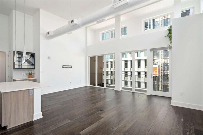 Building Photo - 775 Juniper St NE