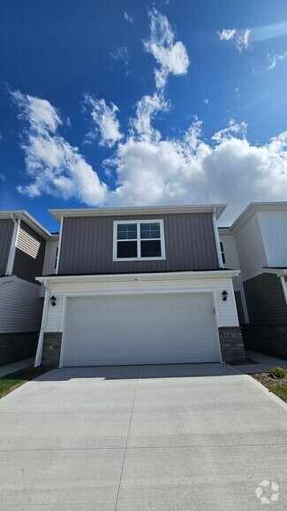Building Photo - Brand New 3 Bedroom, 2.5 Bathroom Townhous...