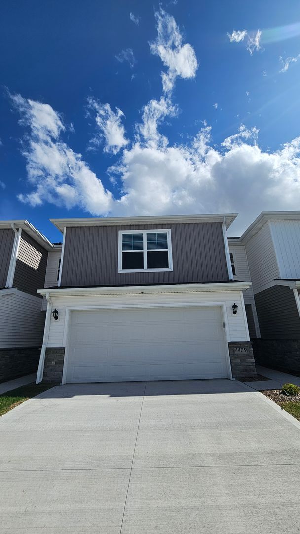Primary Photo - Brand New 3 Bedroom, 2.5 Bathroom Townhous...