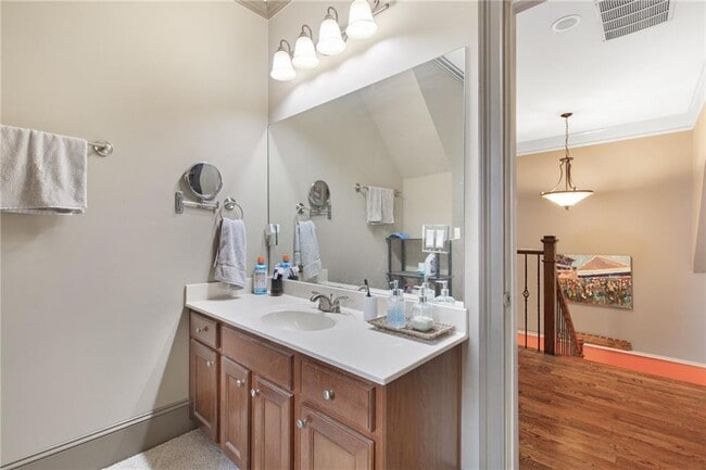 Building Photo - 451 Hascall Rd NW