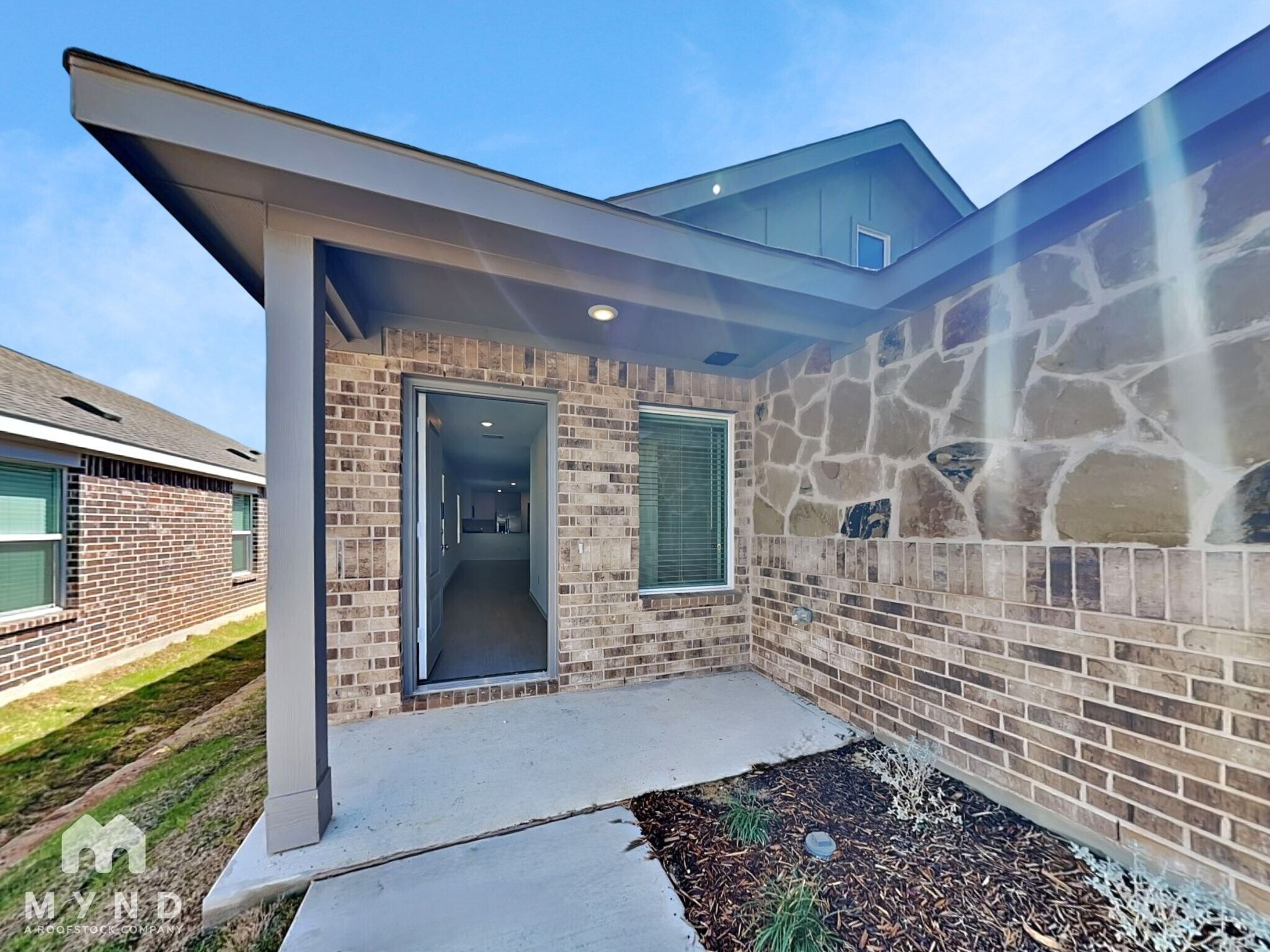 Building Photo - 2049 Belgian Dr