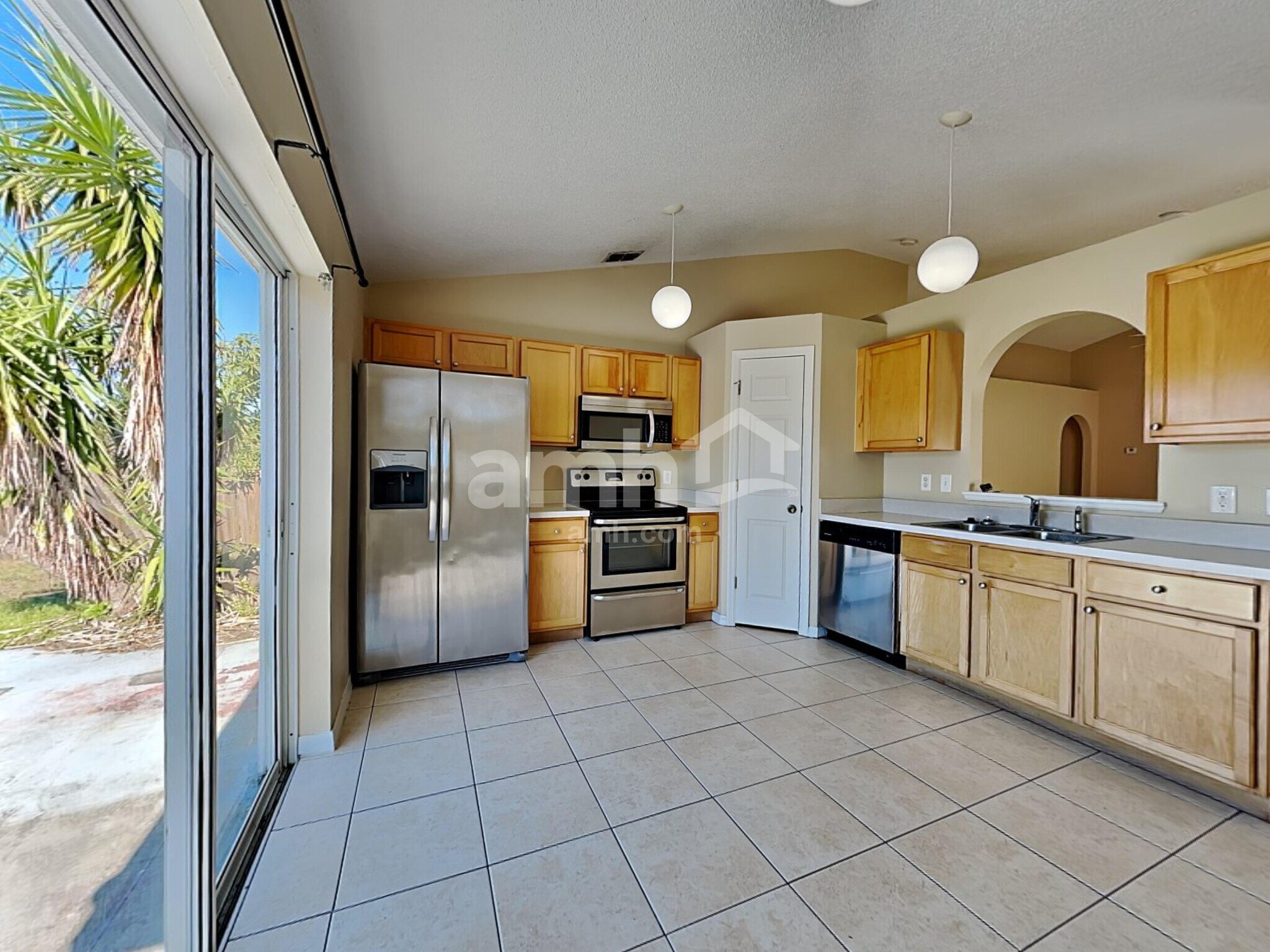 Building Photo - 10408 Opus Dr