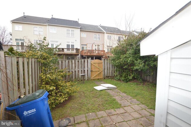 Building Photo - 25445 Morse Dr