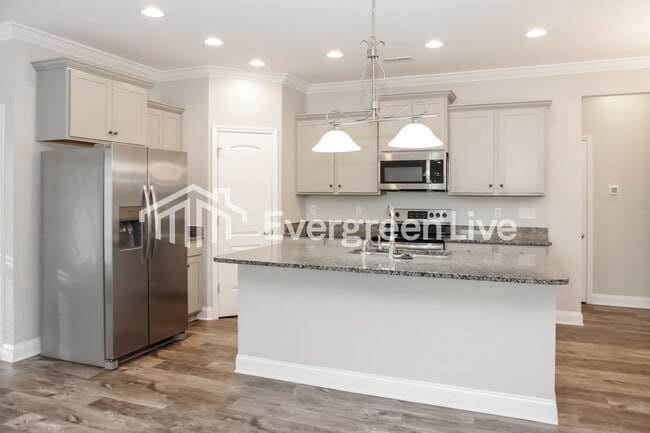 Building Photo - 100 Edensmith Dr