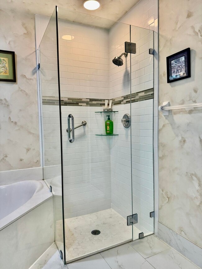 Building Photo - 8082 Aberdeen Dr