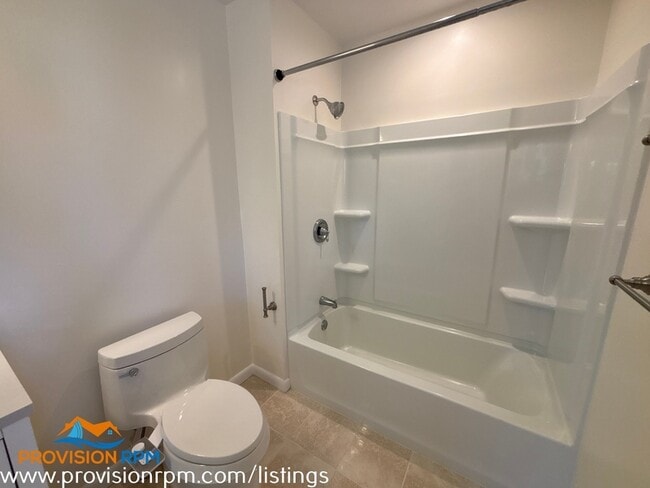 Building Photo - 7828 Bodkin View Dr