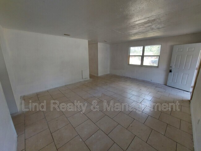 Building Photo - 7232 Rutledge Pearson Dr