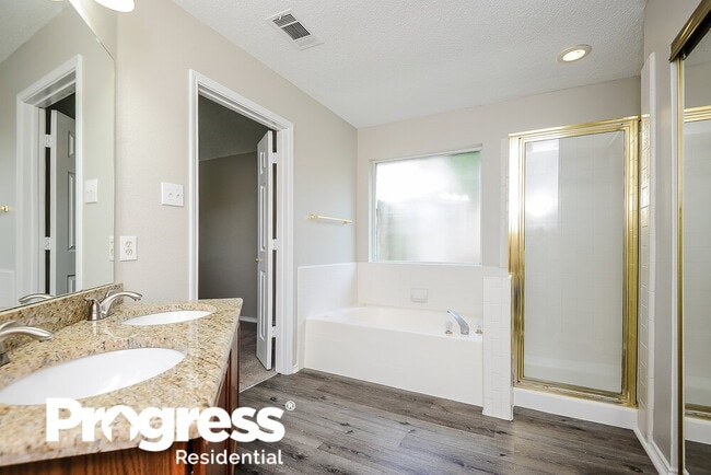 Building Photo - 207 Autumn Ct