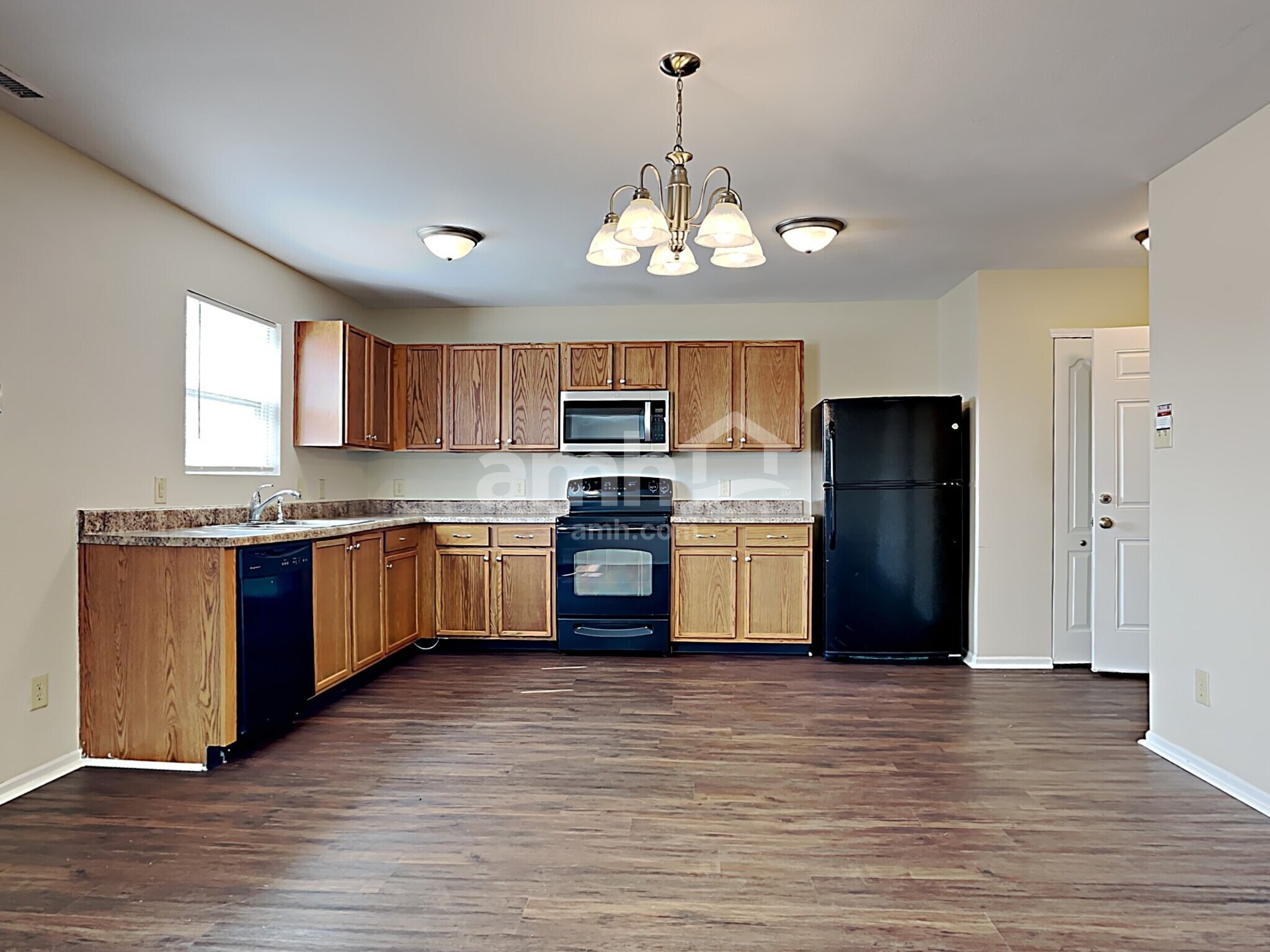 Building Photo - 10715 Inspiration Dr