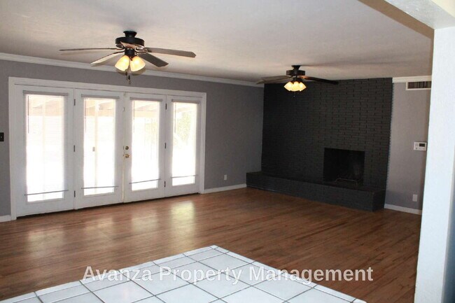 Building Photo - Home for Rent  3 Bed/1 Bath - 1,847 Sq Ft.  Rent: $2,195/month  Deposit: $2,295 Hoover High Region